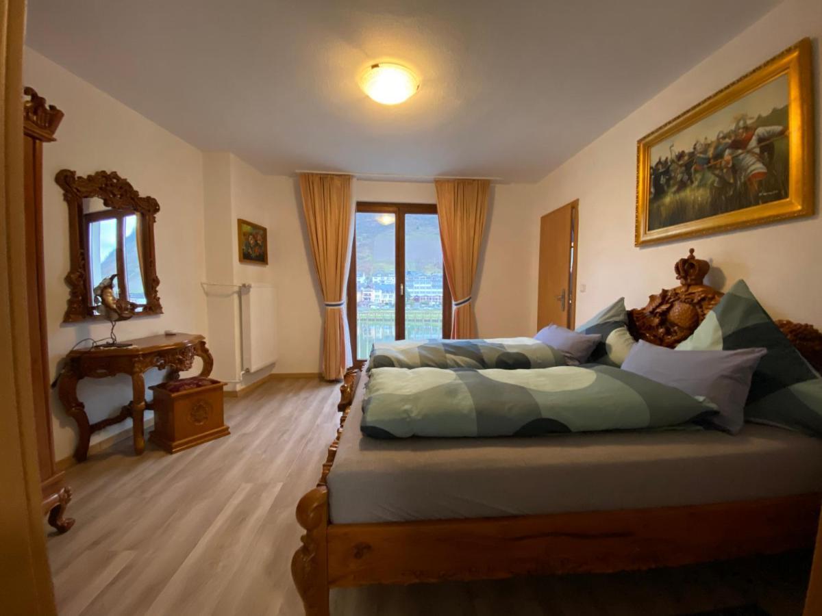 Holiday Apartment Mit Moselblick Im Moselhaus Cochem Eksteriør billede
