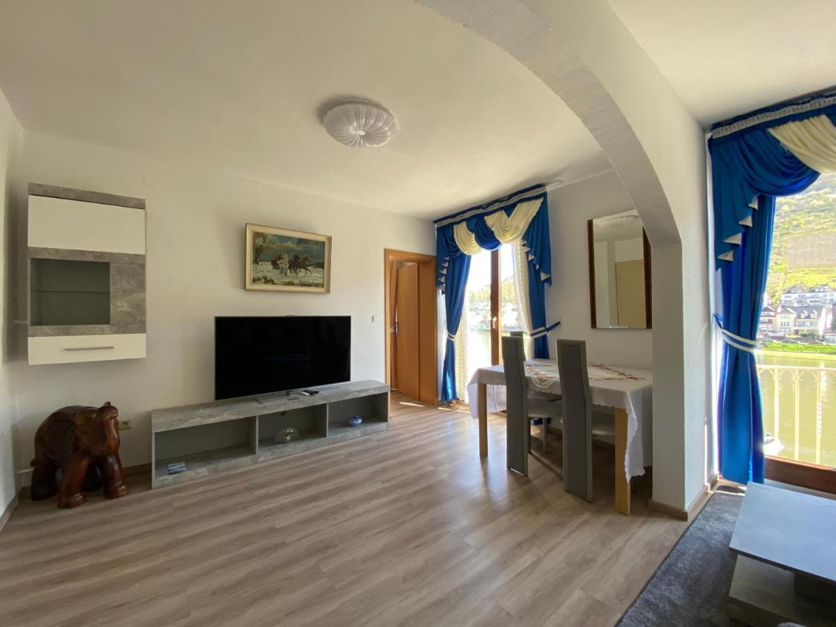 Holiday Apartment Mit Moselblick Im Moselhaus Cochem Eksteriør billede