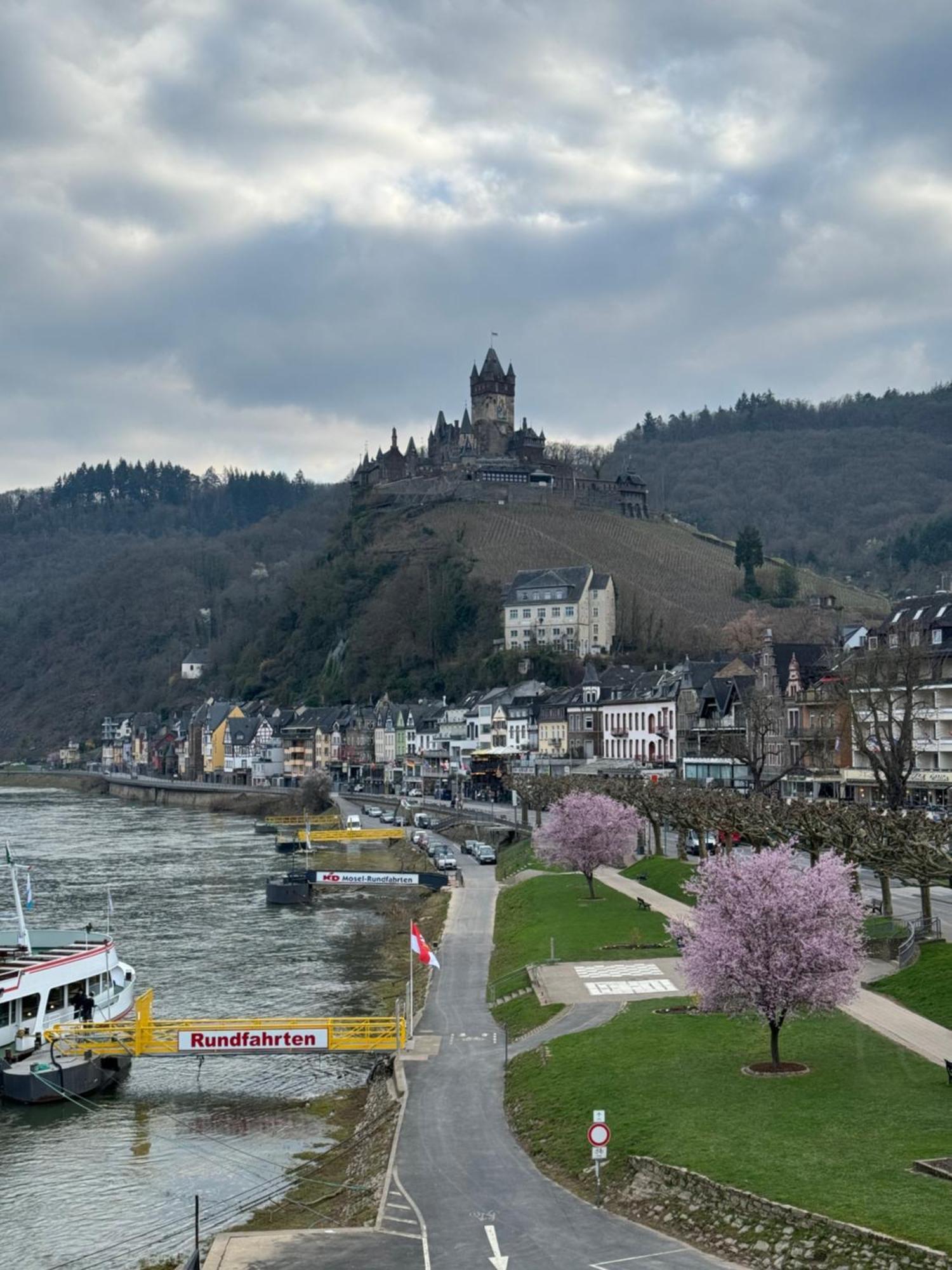 Holiday Apartment Mit Moselblick Im Moselhaus Cochem Eksteriør billede
